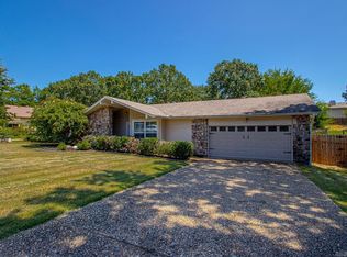 11 Ophelia Dr, Maumelle, AR 72113