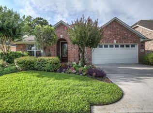 15226 Scenic Forest Dr, Conroe, TX 77384