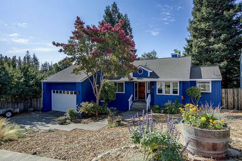 1st image of 8022 Eastcliff Dr