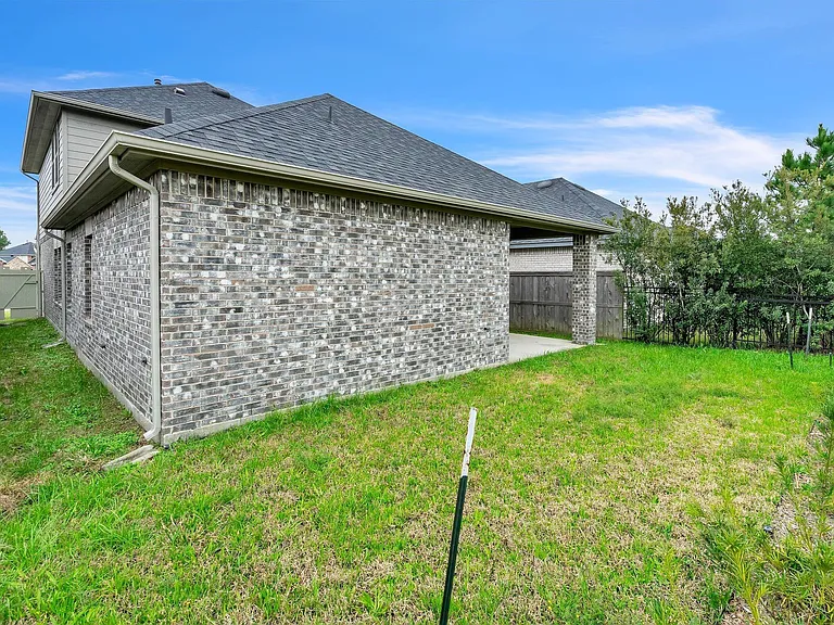 16856 Pink Wintergreen Dr — Photo 29