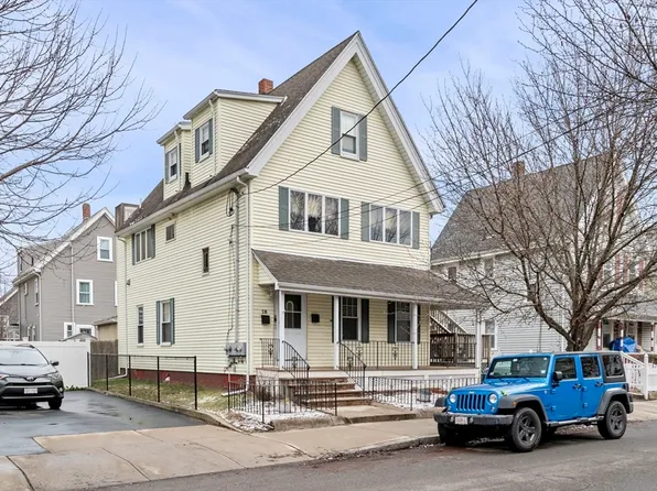 18 Chestnut St, Everett, MA 02149