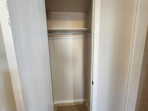 4th image of 5002 S Garland Street