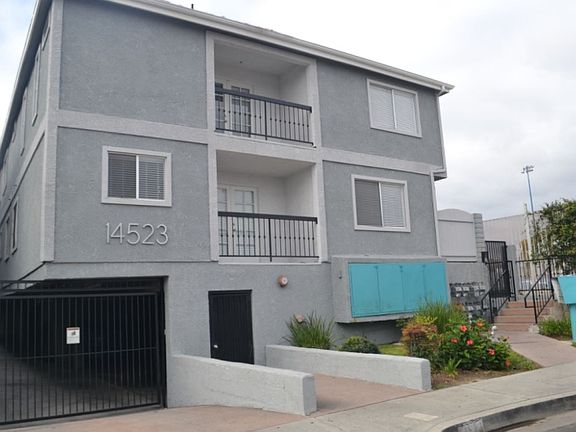 2nd image of 14523 Freeman Ave APT 8