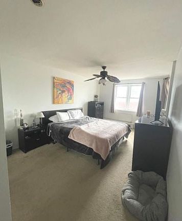4th image of 55 Monroe Blvd