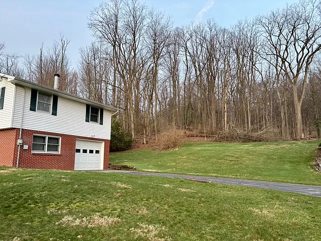 3 bed, 1372 sqft, $1,800 — Photo 4