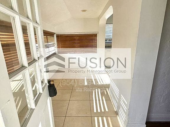 3rd image of 708 NE 4th St