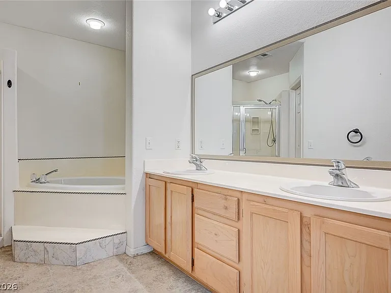 9197 Grey Pebble Ct — Photo 32