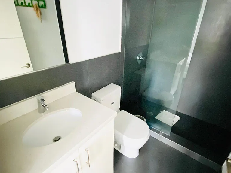 1602 Euclid Ave #104 — Photo 10