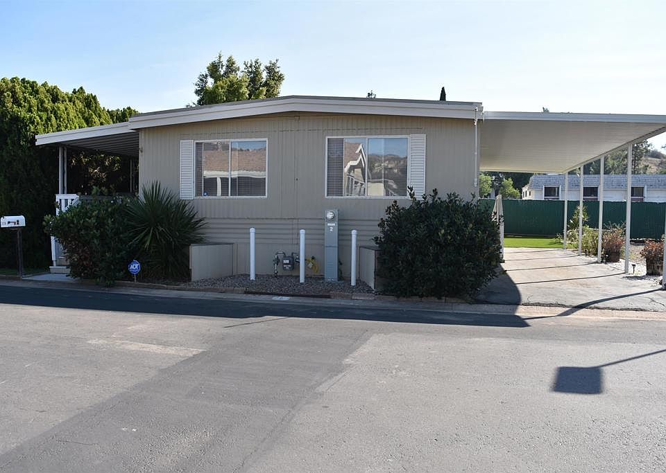 1st image of 450 E Bradley Ave Spc 2