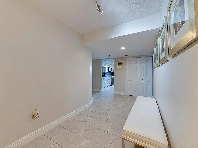 530 E Central Blvd #306 — Photo 3