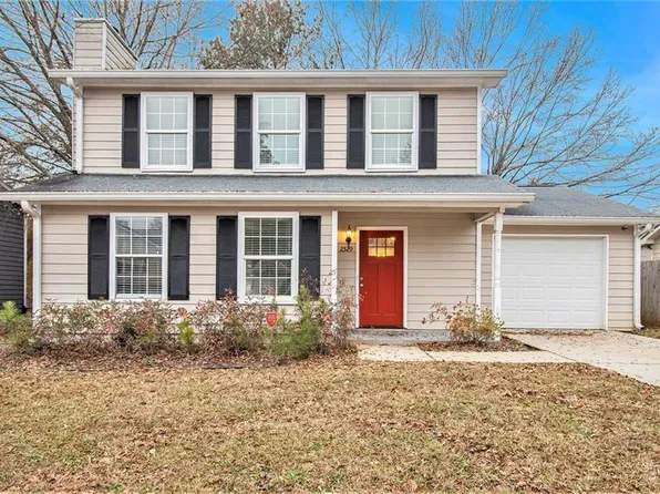 2329 Wilkins Cv, Decatur, GA 30035