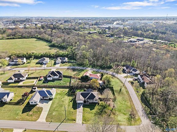 3rd image of 108 Plantation Dr