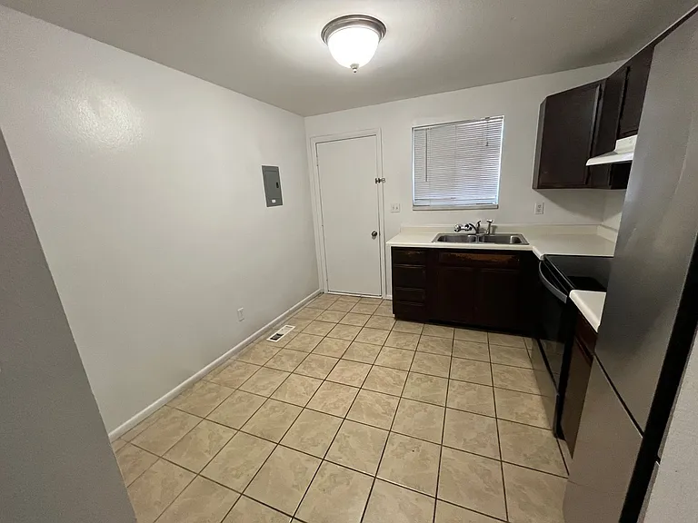 2116-2122 S Nevada Ave #2116 — Photo 5