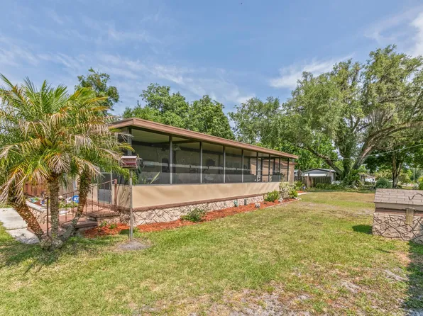 227 Spec Ln, Crescent City, FL 32112
