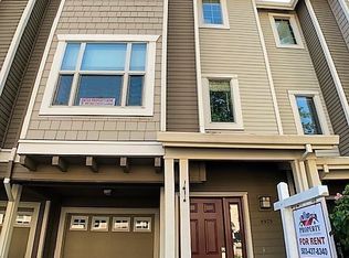 1975 NE 50th Way, Hillsboro, OR 97124