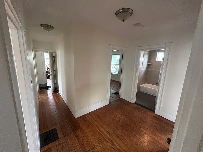 27R Albion St #1-1A — Photo 12