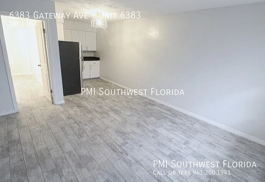 1 BR Condo Only Minutes From Siesta Key! — Photo 3