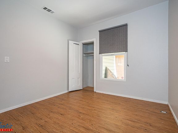 4th image of 338 Royal Ave