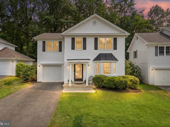 10127 Schoolhouse Woods Ct, Burke, VA 22015