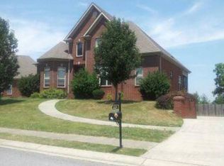 221 Grande View Cir, Maylene, AL 35114