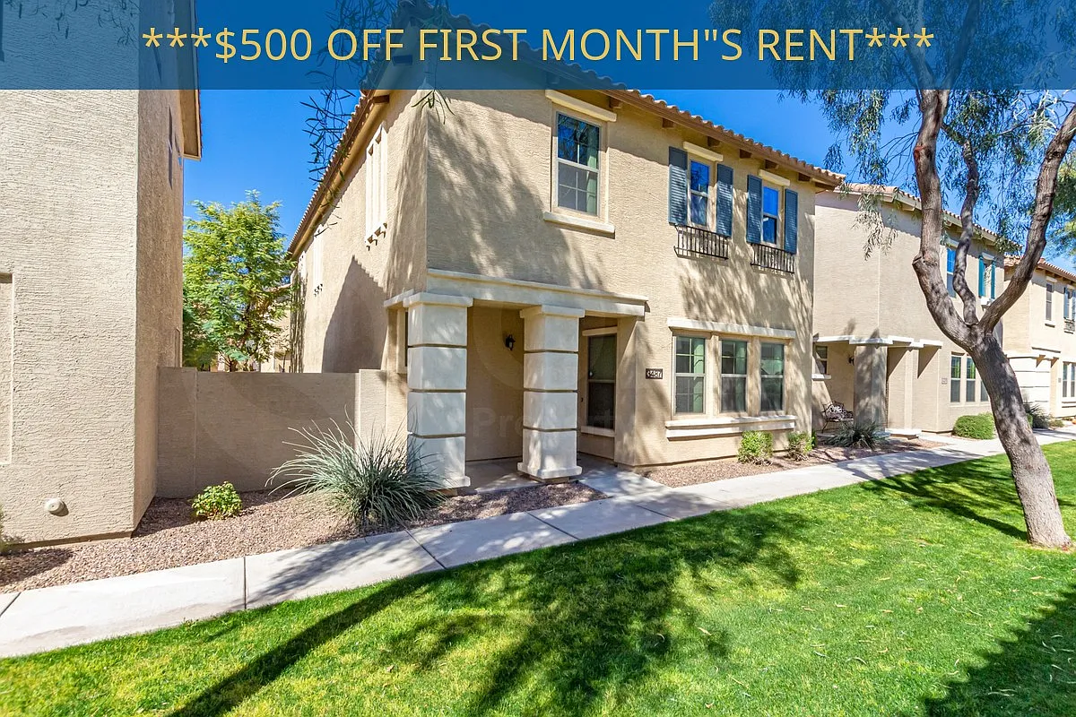 3 bed, 2.5 bath, 2105 sqft, $2,299 — Photo 1