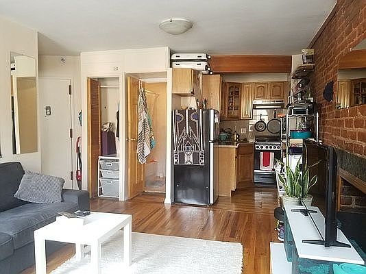 5th image of 2336 2nd Ave #5A