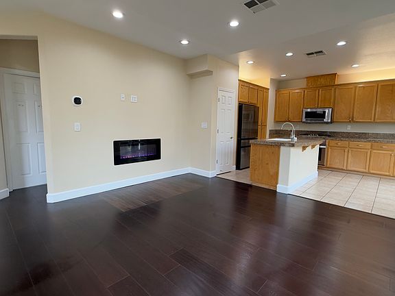3rd image of 4315 Westport Way