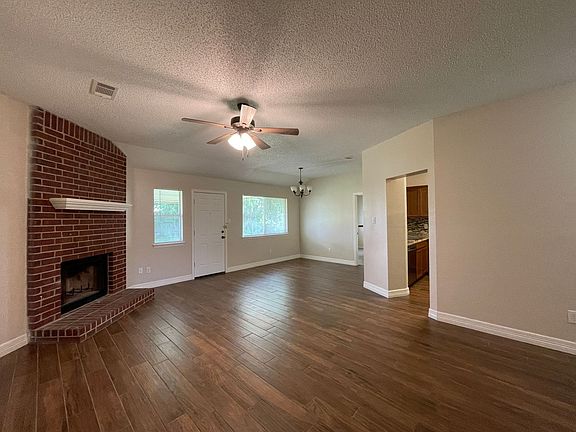 3rd image of 5201 Morning Glen Ln