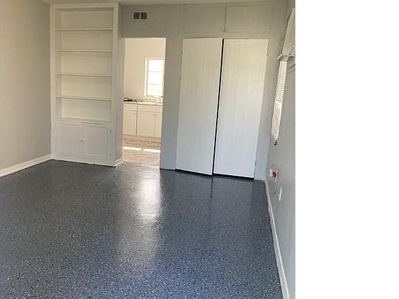 2nd image of 915 N J St APT 4