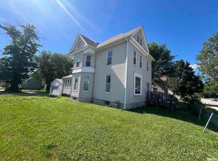 828 15th St, Rock Island, IL