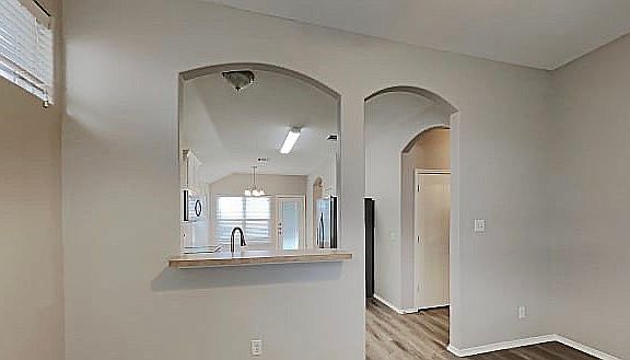 4th image of 5713 Parkview Hills Ln