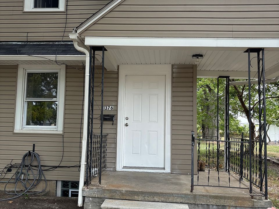 1st image of 1376 F St #1376