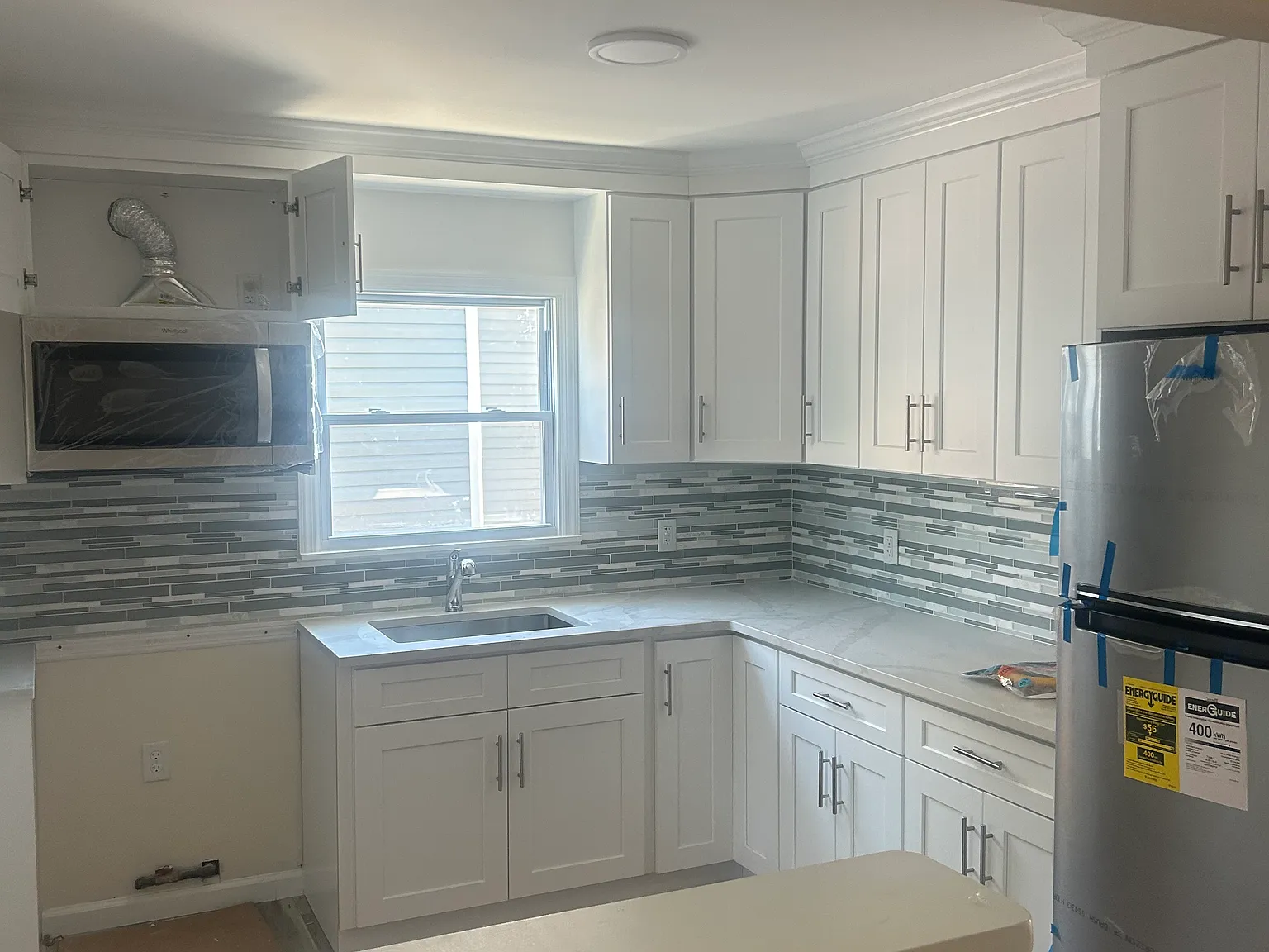 2 bed, 700 sqft, $2,900 — Photo 3