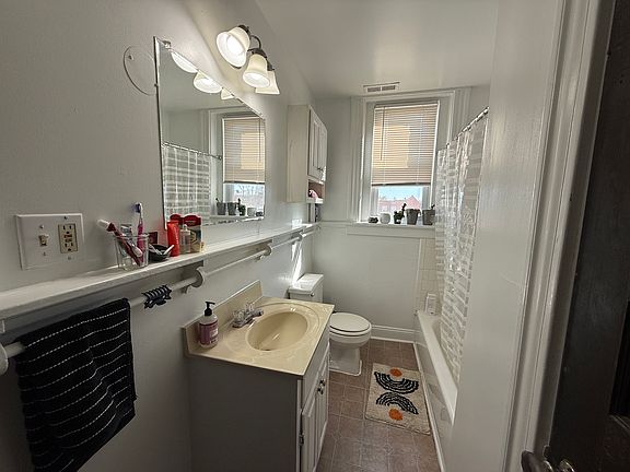 3rd image of 2904 Park Ave APT 6