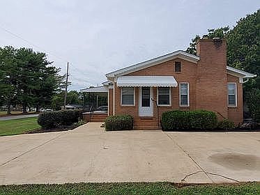 4th image of 105 Woodfield Dr Unit 16