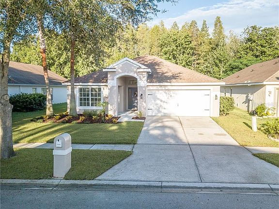 2nd image of 18608 Le Dauphine Pl