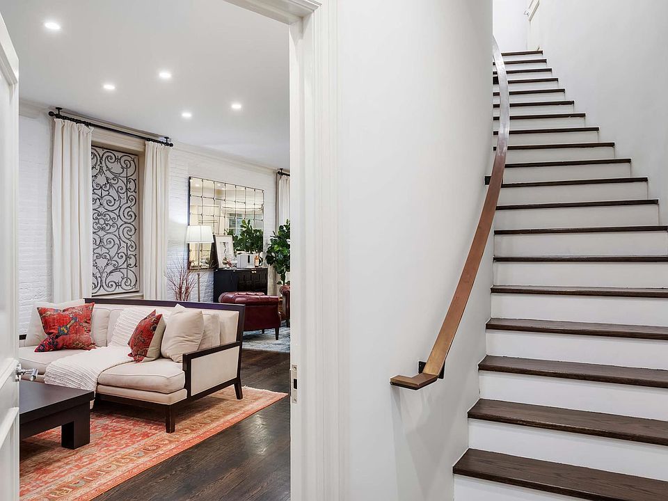 1st image of 104 Charlton St #12E