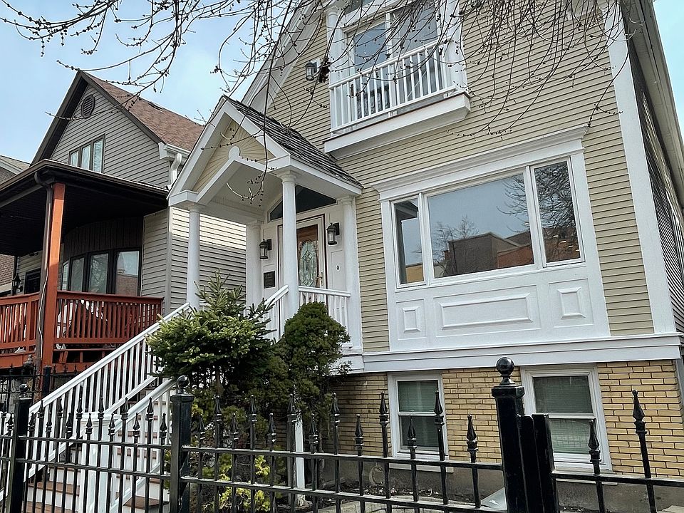 1st image of 3223 N Richmond St Unit 1