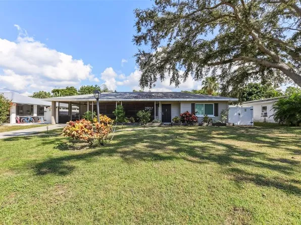 2907 Marshall Dr, Sarasota, FL 34239