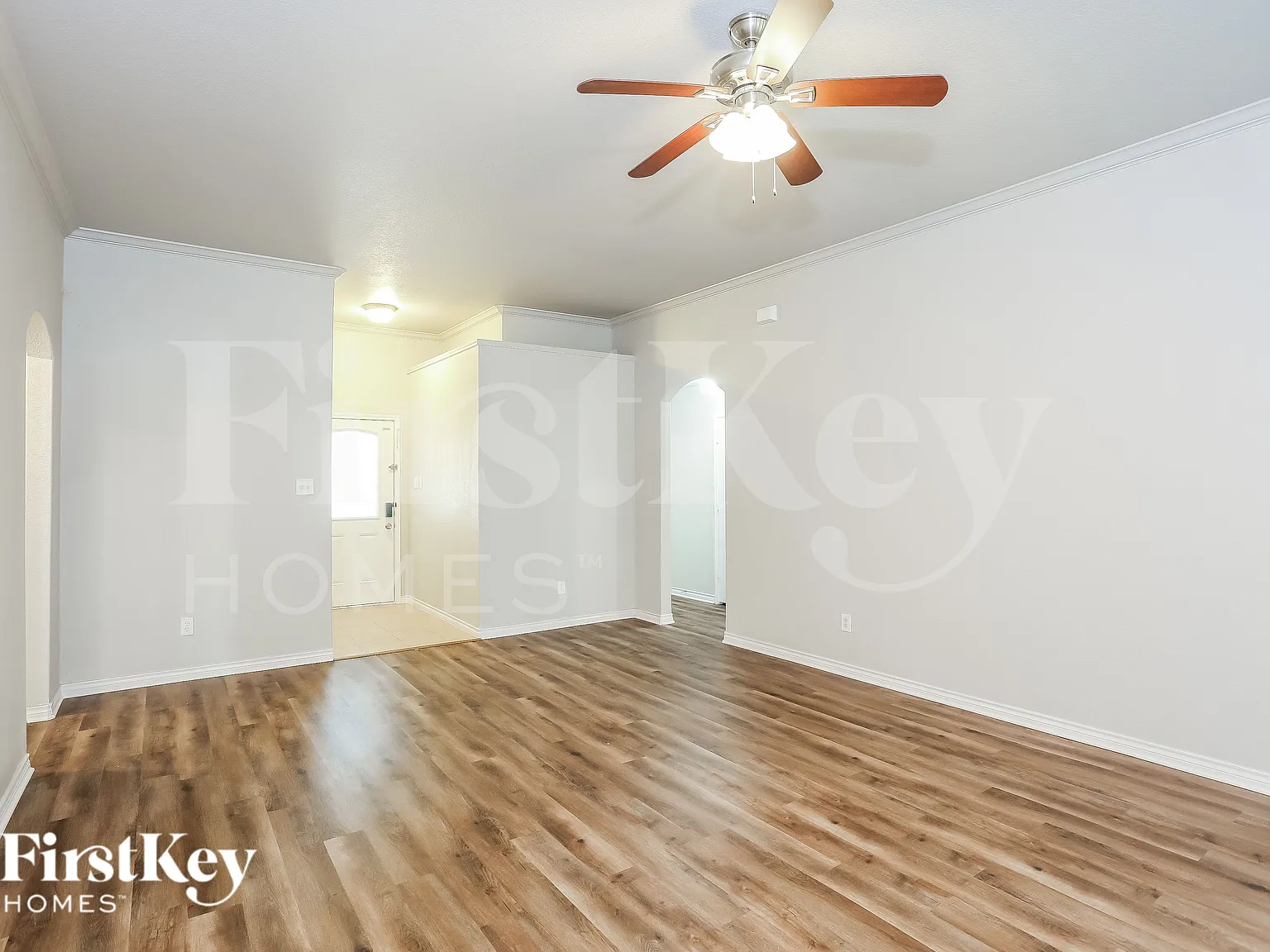 3 bed, 2.0 bath, 1670 sqft, $1,960 — Photo 4