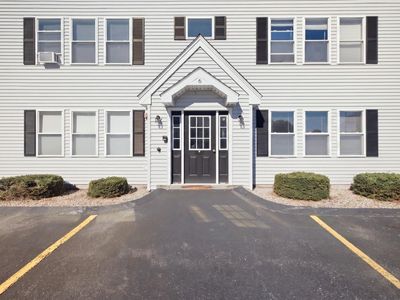 6 Warsaw Ave APT 2, Dudley, MA, 01571