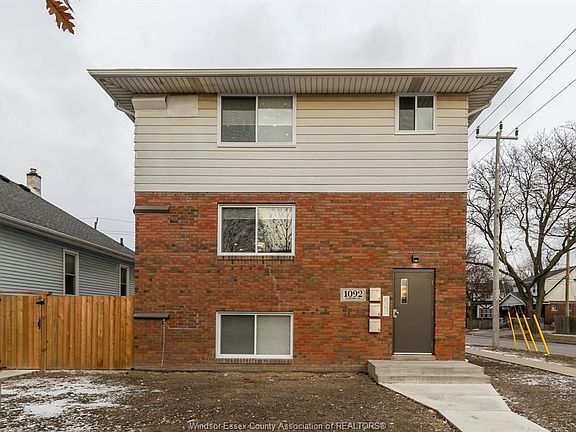 2nd image of 1092 Gladstone Ave