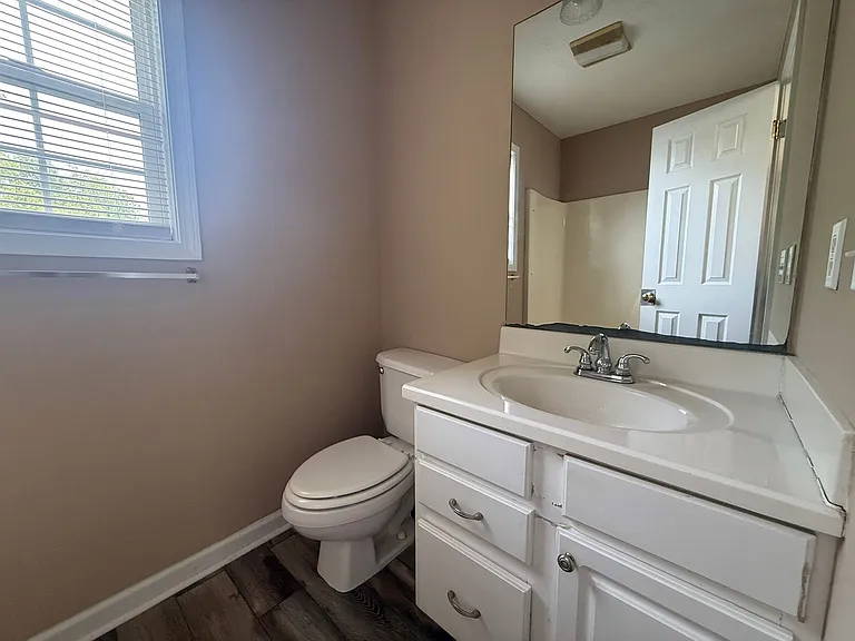 1301 Fisk Rd — Photo 27