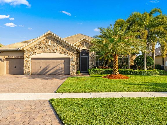 3rd image of 4404 Siena Circle