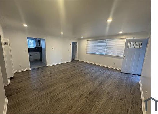 3rd image of 237 E Anaheim St #3
