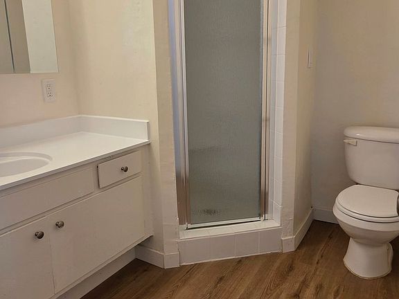 5th image of 14335 Burbank Blvd APT 21