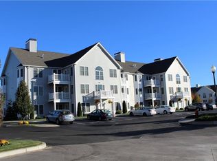 85 Saw Mill Dr UNIT 301, North Kingstown, RI 02852