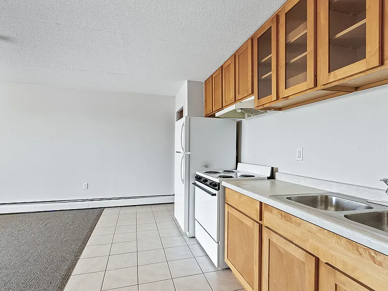 1414 S 3rd St — Photo 13