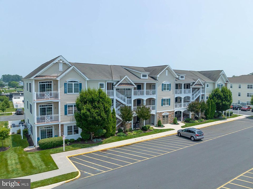 1st image of 37685 Ulster Dr Unit 11