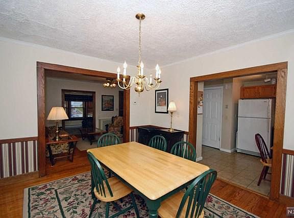 4th image of 354 Union Ave